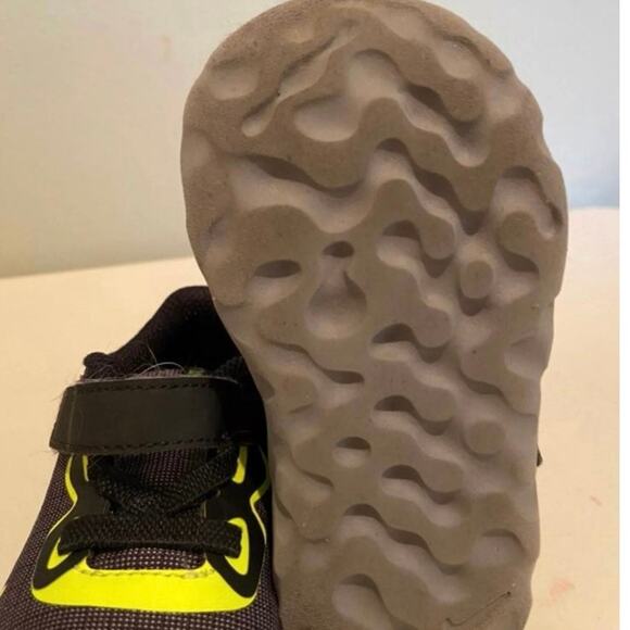 Nike Kids Explore Strada Pre School Fashion Sneaker Size 5.5C - Picture 6 of 8